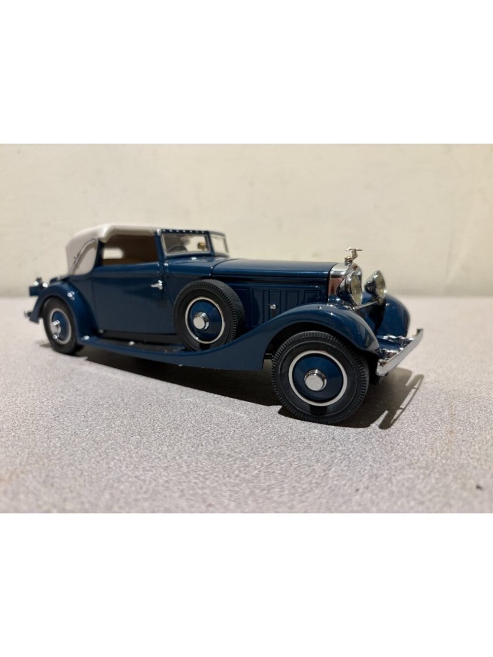Danbury Mint 1934 Hispano-Suiza J12 1:24 Scale Diecast Model Blue in package